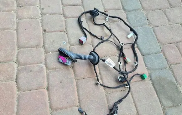 Opel Insignia B Fuel injector wires 39153163