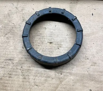 BMW 5 E34 In tank fuel pump screw locking ring/nut 1181142