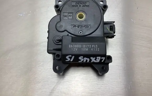 Lexus IS 220D-250-350 Air flap motor/actuator 0638000172 10M4132