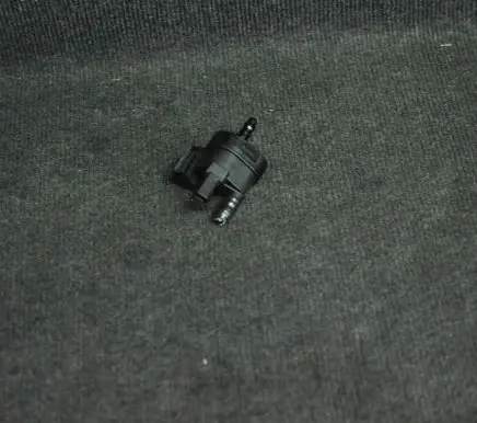 Audi A4 S4 B8 8K Turbo solenoid valve 06H906517K