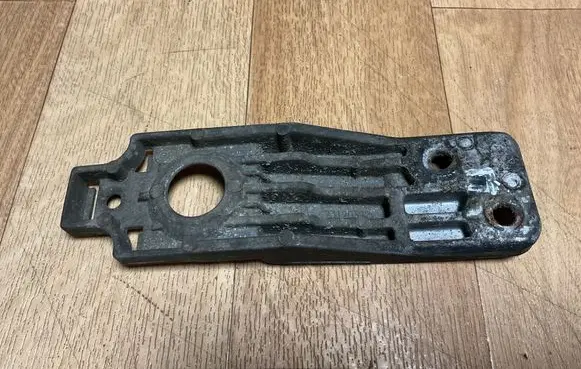 Opel Insignia A Radiator support slam panel bracket 23120322