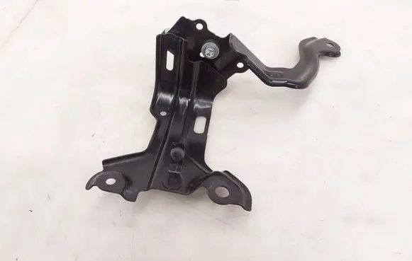 Toyota RAV 4 (XA50) ABS pump bracket