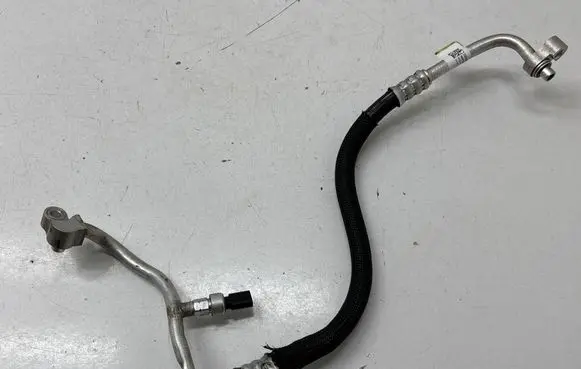 Jeep Grand Cherokee WL Air conditioning (A/C) pipe/hose 68381185AC 57512P 11423
