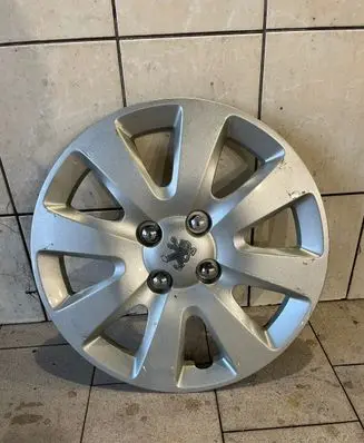 Peugeot 206 R15 wheel hub/cap/trim 9651017580