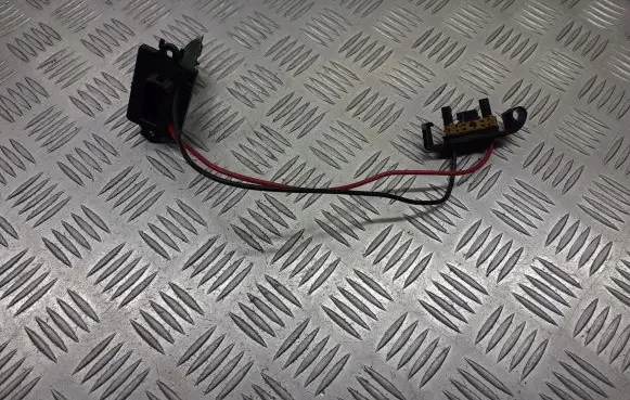 Renault Megane II Heater blower fan relay 