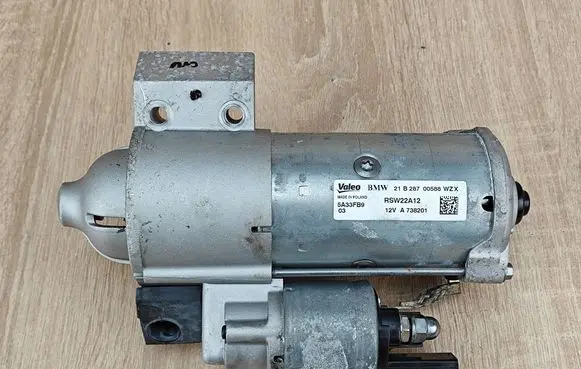 BMW 5 G30 G31 G38 Starter motor 5A33FB9