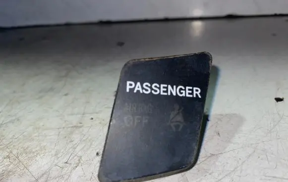Toyota Auris 150 Other switches/knobs/shifts 839500D01