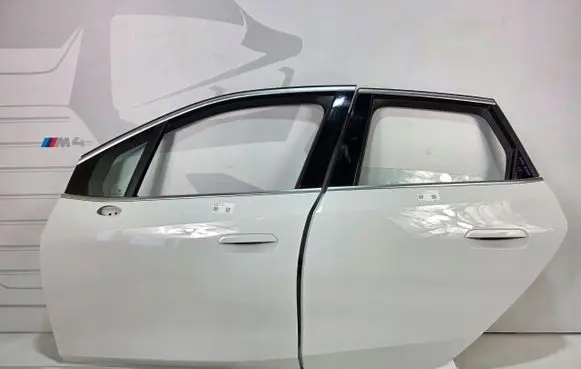 BMW 2 Active Tourer U06 Rear door 