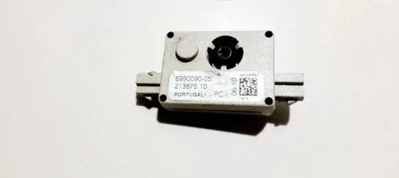 Antenna control unit