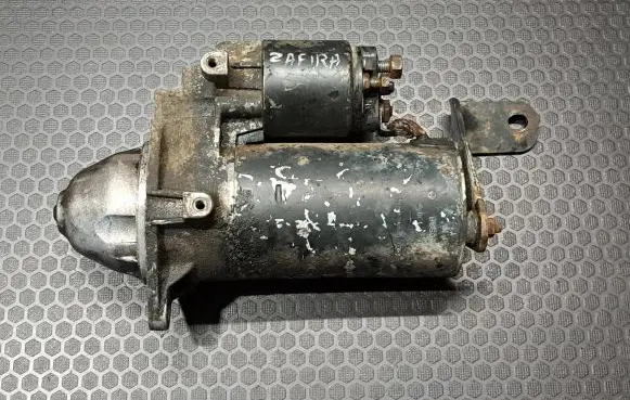 Opel Zafira A Starter motor 2339303220720