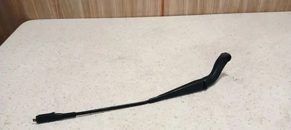 Mercedes-Benz A W169 Front wiper blade arm A1698200240