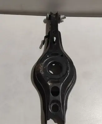 Lexus UX Rear upper control arm/wishbone R10305159