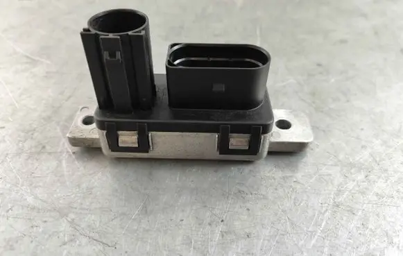 Volvo XC90 Glow plug pre-heat relay 31459300 31431776