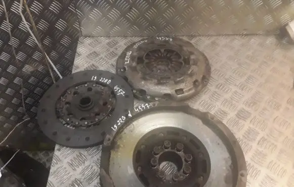Lexus IS 220D-250-350 Clutch set kit 312500W070