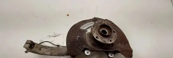 Front wheel hub
