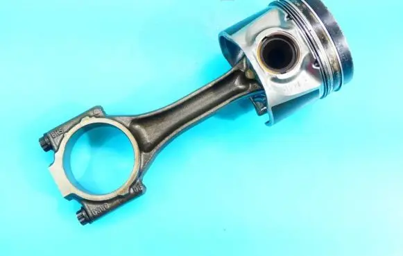 Volkswagen PASSAT B6 Piston ATD IMPRK1220327