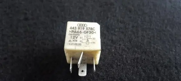 Audi A6 S6 C5 4B Other relay 443919578C 15.2100.00