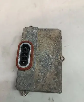BMW 5 E60 E61 Headlight ballast module Xenon 00829000
