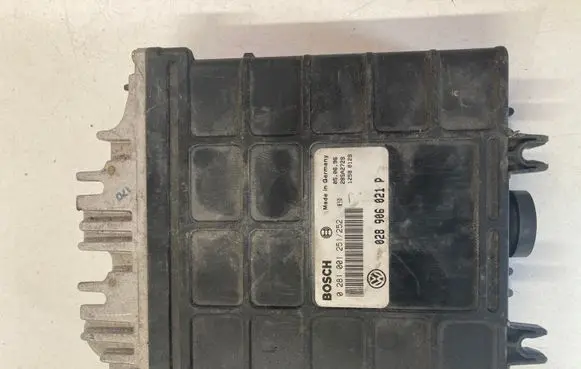 Volkswagen Sharan Engine control unit/module 028906021P 0281001251