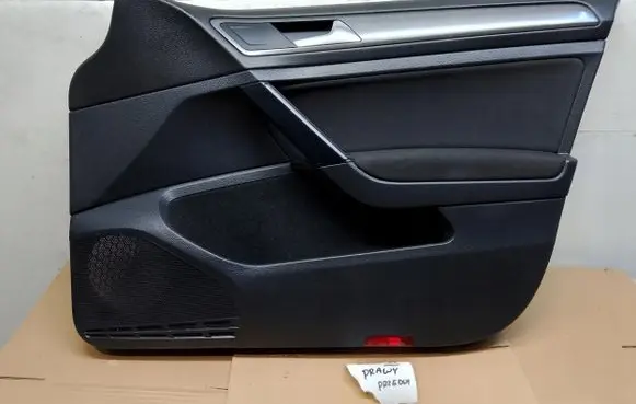 Volkswagen Golf VII Front door card panel trim