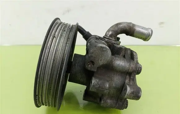 Volkswagen Sharan Power steering pump 7M014515764