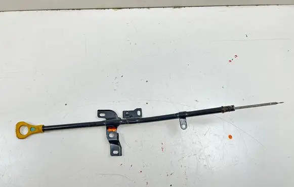 Hyundai i30 Oil level dip stick 