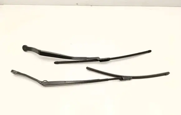 BMW X3 G01 Front wiper blade arm 7399010 7399009