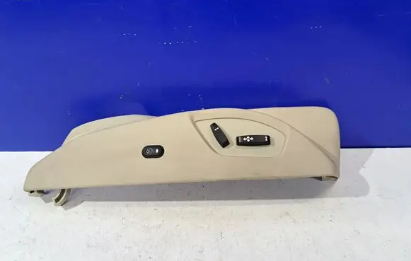 Volvo S60 Seat control switch 31300479