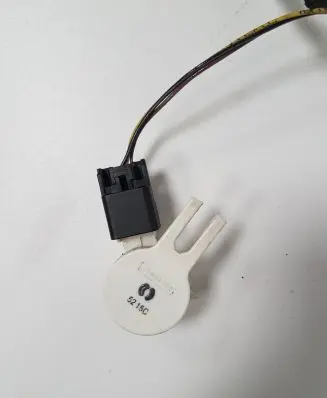Opel Insignia A Clutch pedal sensor 25894753