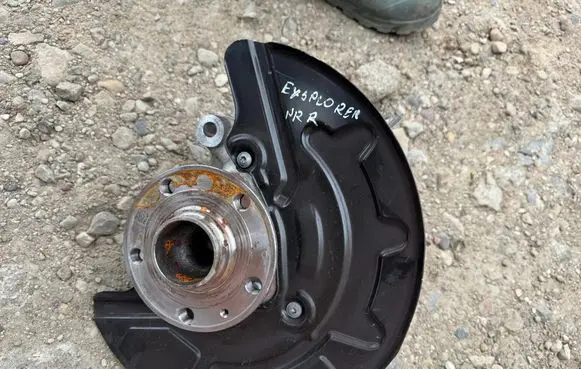 Ford Explorer EV Front wheel hub 1EA407258H