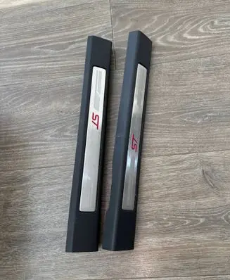 Ford Mondeo MK V Side skirt rear trim HS73F13201AAW HS73F13200AAW