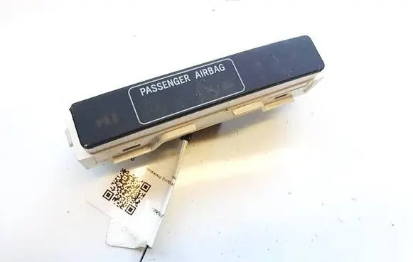 Toyota Avensis T270 Passenger airbag on/off switch 8395005050