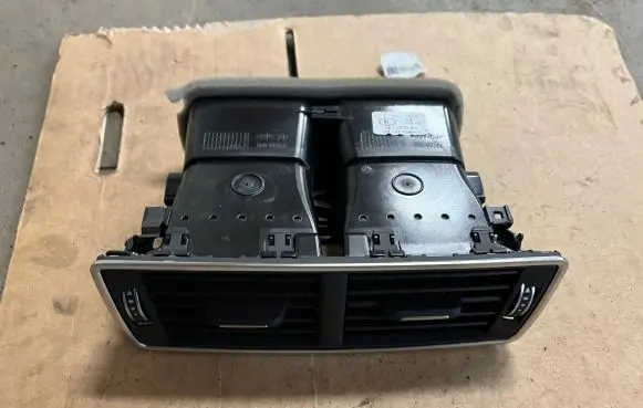 Audi Q7 4M Dashboard air vent grill cover trim 4M0819203 4M0819203F