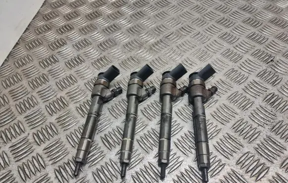 Mercedes-Benz A W169 Fuel injectors set A6400700787