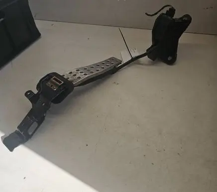 Honda Civic Accelerator throttle pedal JM08A