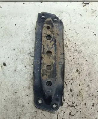 Infiniti EX Gearbox mounting bracket