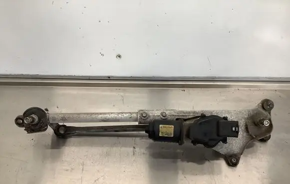 Subaru Forester SG Front wiper linkage and motor 86510SA01 WM712352S
