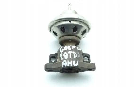 Volkswagen Golf III EGR valve 028131501M