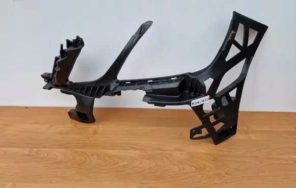Mercedes-Benz E AMG W212 Front bumper mounting bracket A2128850365