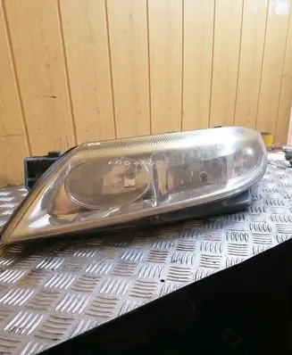 Renault Laguna II Headlight/headlamp 89003523