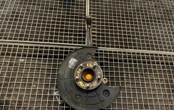 Dodge Charger Front wheel hub 05168403AE