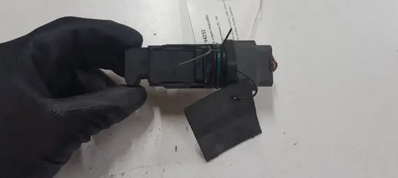 Nissan Primera Mass air flow meter F00C2G2039 282192B