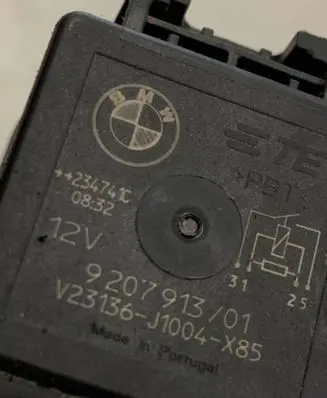 BMW 3 G20 G21 Coolant fan relay 9207913