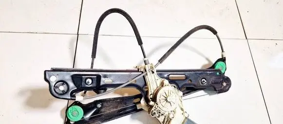 BMW 1 E81 E87 Sliding door window regulator with motor 7067796 7138466e