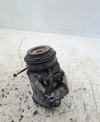 Opel Zafira A Air conditioning (A/C) compressor (pump)