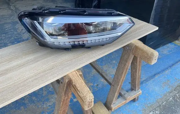 Volkswagen Touran III Headlight/headlamp 5TB941082A