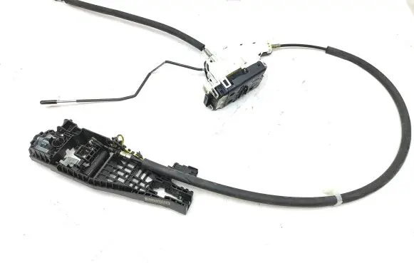 Maserati Levante Front door lock 670033467 041215