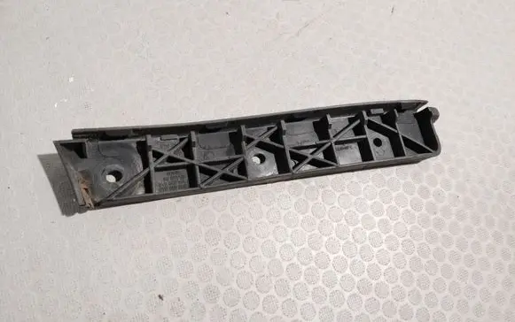 Skoda Fabia Mk1 (6Y) Front bumper mounting bracket 6Y0807050A 11703160 6Y0807184A
