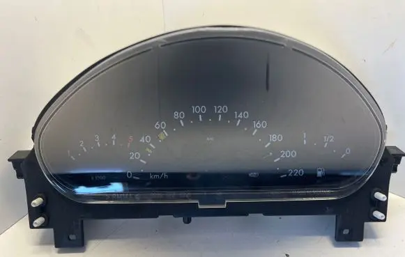 Mercedes-Benz A W168 Speedometer (instrument cluster) A1685400147 09050530302 0212170762