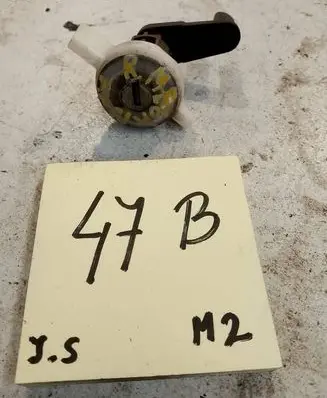 Renault Megane I Ignition lock 7701467406